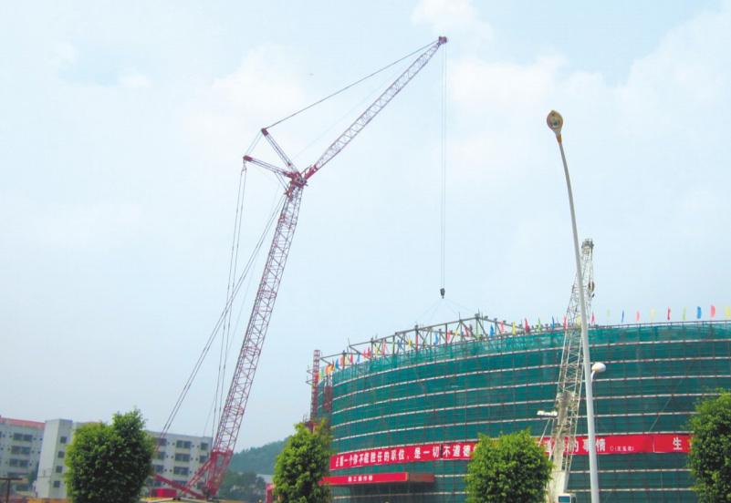 梅县文体中心体育馆钢结构工程